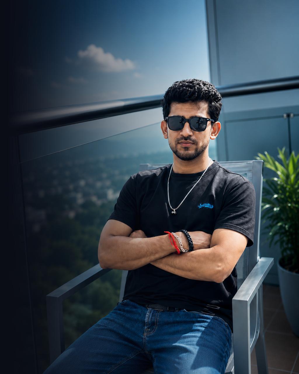 Portrait of the Strikepoint Trading founder